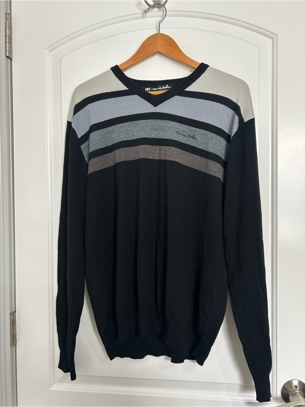 Travis Mathew Merino Wool Blend VNeck Sweater size XL preppy classic academia